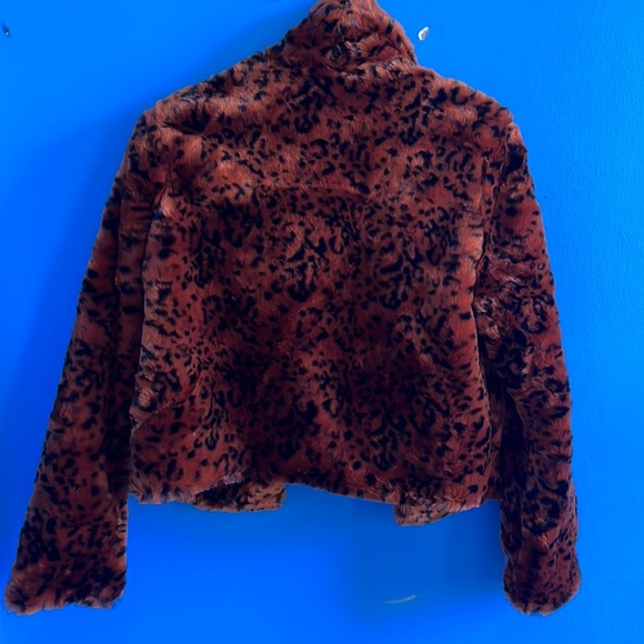 XS brown leopard print jacket with two latches for closing - Picture 2 of 3